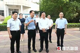 拉齐奥后卫罗马尼奥利不满判罚，赛后对主裁判连喊三声“可耻”